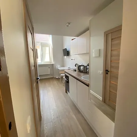 Stylish & Cozy Old Town Den - Near Choral Synagogue Appartement *