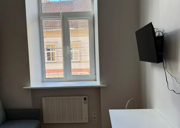 Stylish & Cozy Old Town Den - Near Choral Synagogue Wilna